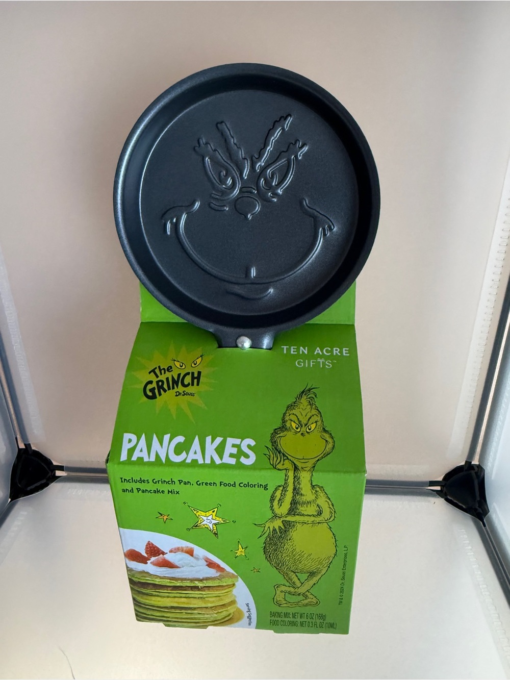 Dr. Seuss The Grinch Pancake Pan 🥞🎄